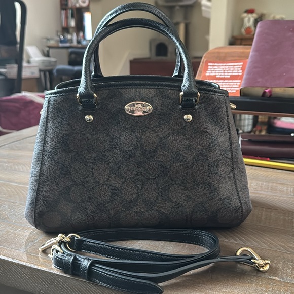 Coach Bag - Picture 4 of 9